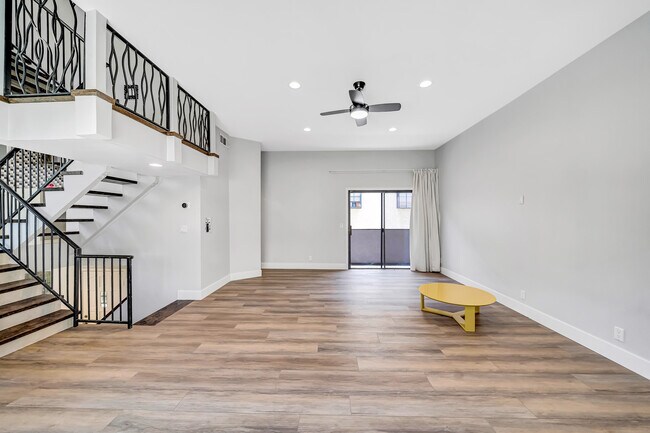 Building Photo - 7650 Topanga Canyon Blvd