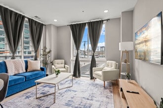 Building Photo - 916 N Delaware Ave