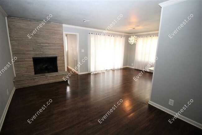 Foto del edificio - 4084 E 26th St