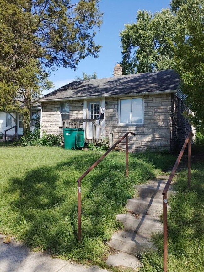 Building Photo - 510 Hendricks St