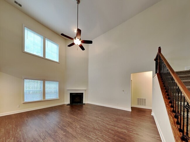 Building Photo - 16827 Rudence Ct