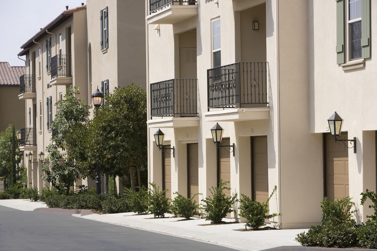 Esperanza Apartment Homes Apartments in Irvine, CA Westside Rentals