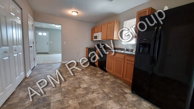 Foto del edificio - Great Summit Home, Convenient to Sandhills...