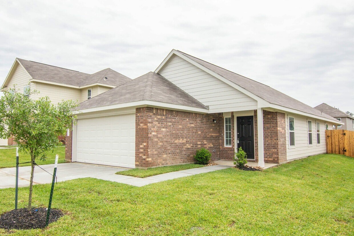 Primary Photo - 13824 Winding Path Ln