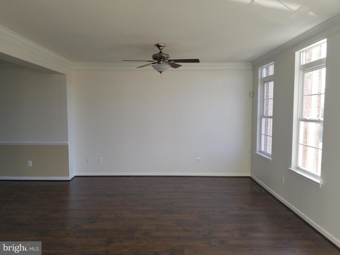 Foto principal - 901 Serenity Grove Terrace