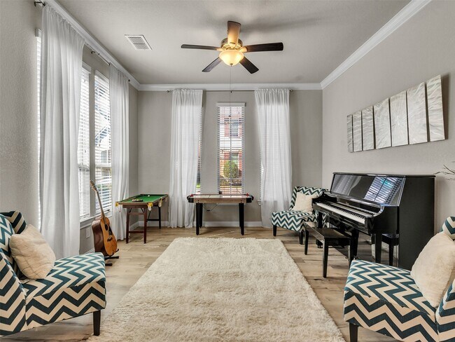 Foto del edificio - 18324 Parkview Point Dr