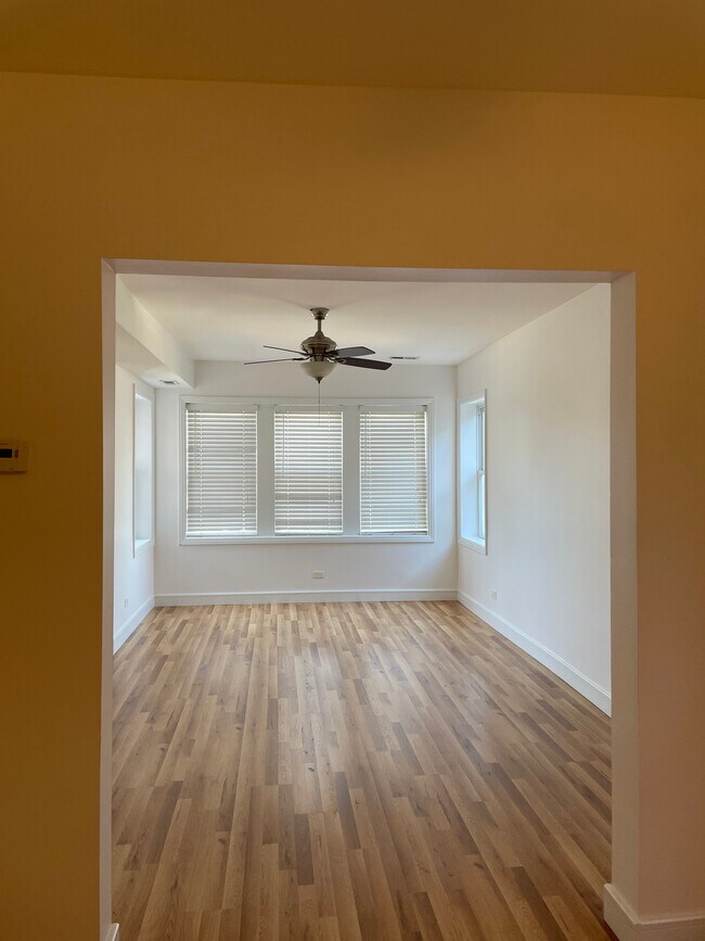 Foto del edificio - 5055 W Montana St