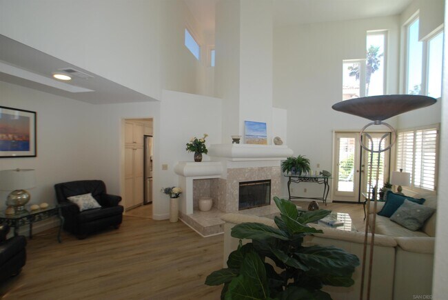 Building Photo - 3 S Cays Ct