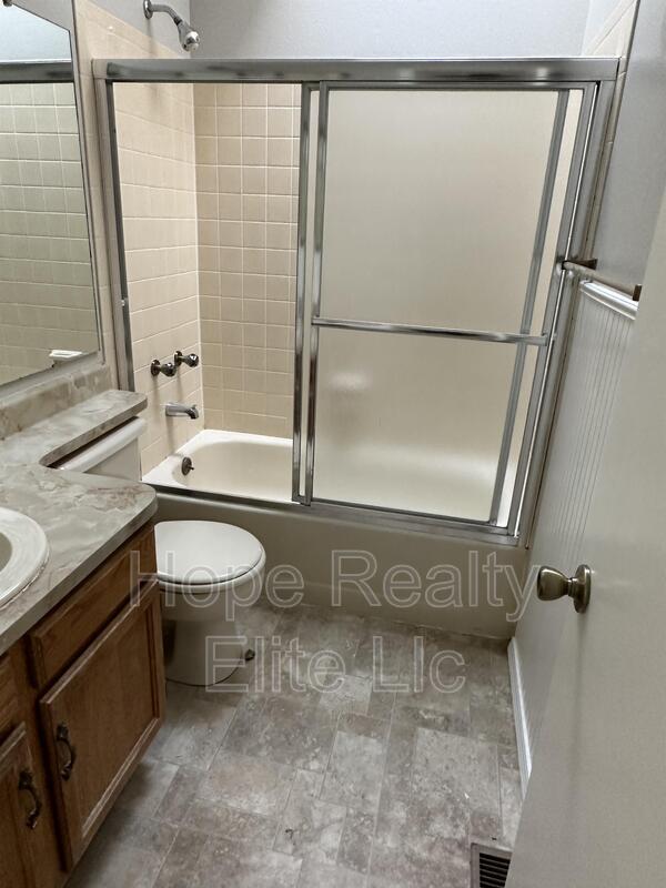 Building Photo - 6950 Sagewood Ct