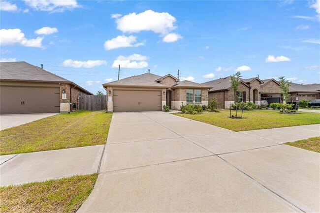 Building Photo - 7518 Highland Chase Dr