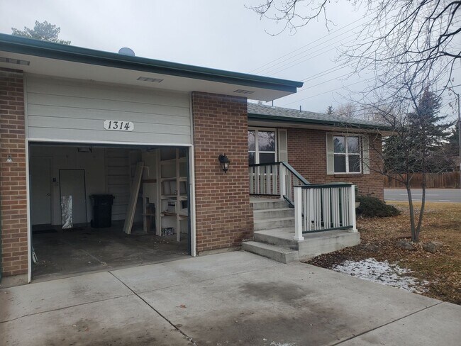 Building Photo - SPACIOUS 4B/2.5B Now Available in Loveland...