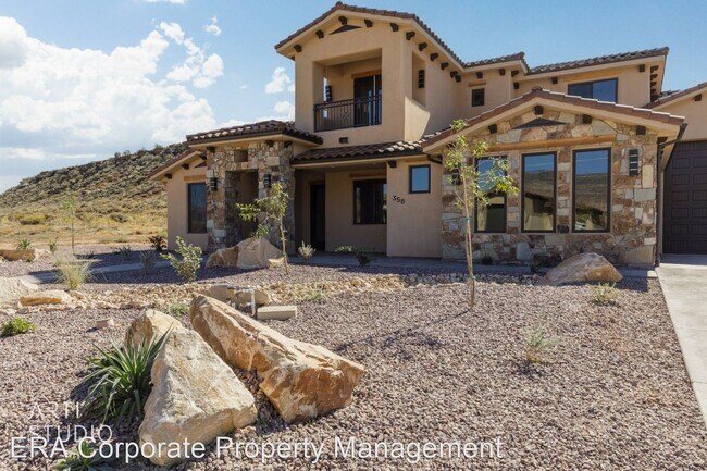 Building Photo - 4 br, 2.5 bath House - E272  385 E. Entrad...