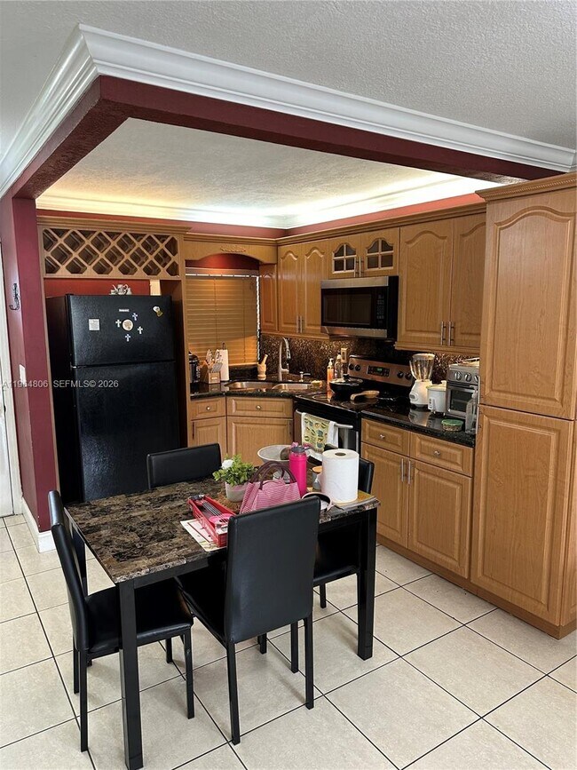 Foto del edificio - 6283 W 24th Ave