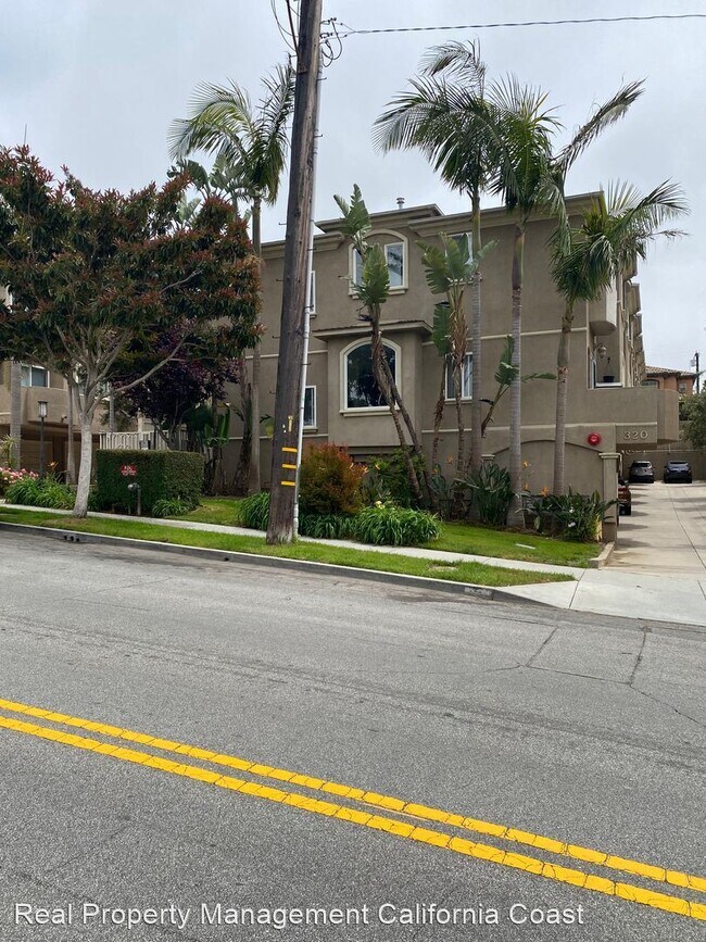 Building Photo - 3 br, 3 bath House - 320 E Imperial Avenue...