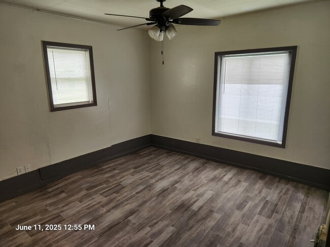 Living Room - 1111 University Ave