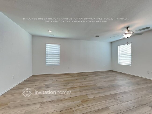 Building Photo - 412 Br Vlg Wy