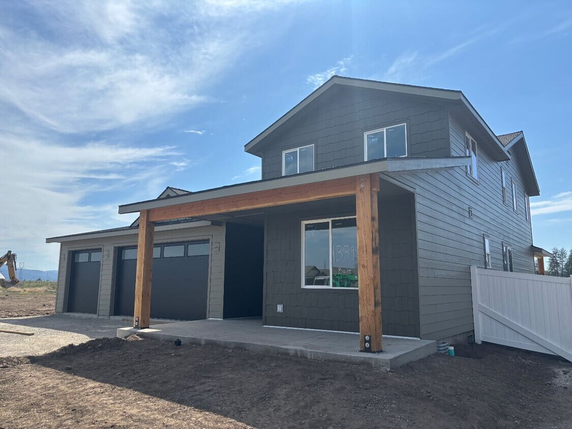 Building Photo - Beautiful Home New Construction in Rathdrum