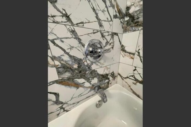 Building Photo - 299 S Warren Ave