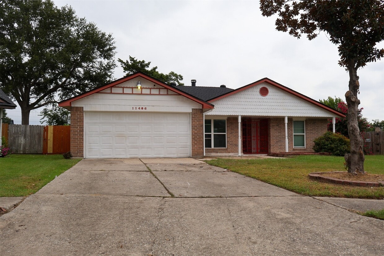 Primary Photo - 11406 Greens Ct