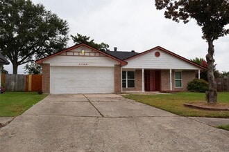 Building Photo - 11406 Greens Ct