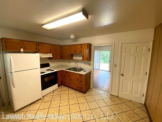 Building Photo - 740-742 Welton Ave SW