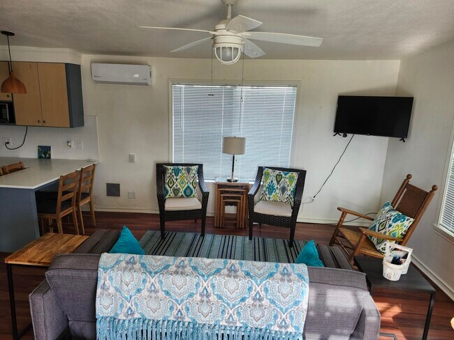 Building Photo - 4215 Hardin Dr