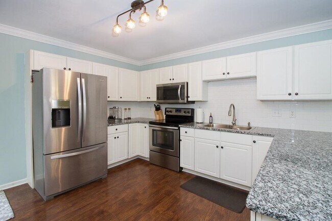 Foto del edificio - Lovely 3 Bedroom 2.5 Bath home in Anderson!!