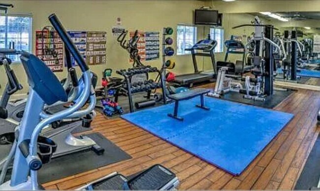 Foto del edificio - 600 Hosking Ave