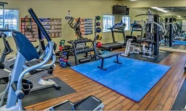 Building Photo - Luxury 3bed Apartment