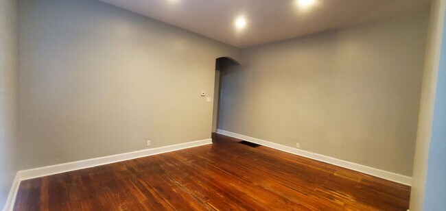 Foto del edificio - 482 Crestline Ave