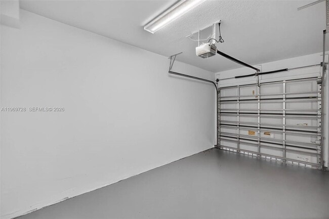 Building Photo - 8815 NW 76th Dr