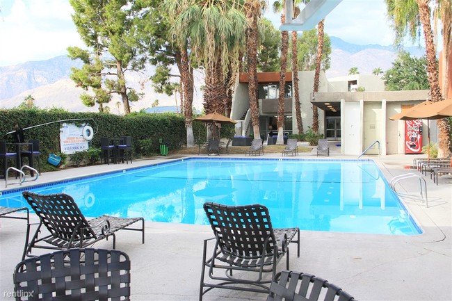 Building Photo - 2720 E Tahquitz Canyon Way