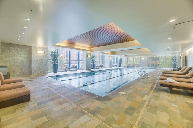 Foto del edificio - 737 Olive Wy