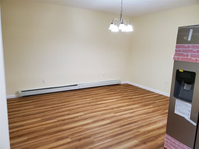 Building Photo - 1606 Bergenline Ave