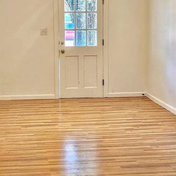 Building Photo - 620 W Jackson St