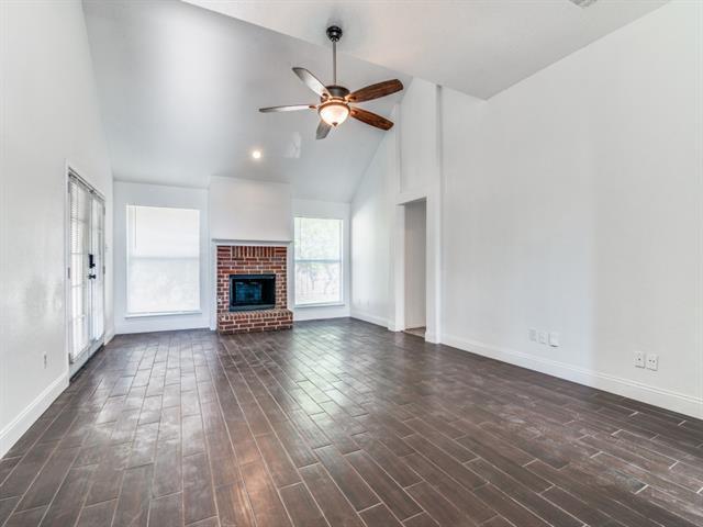 Foto del edificio - 514 Meadow Ln