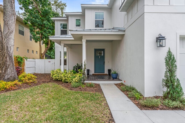 Building Photo - 3314 W Villa Rosa St