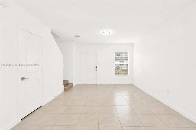 Foto del edificio - 444 NE 5th St