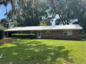 Building Photo - 353 SE Olustee Ave
