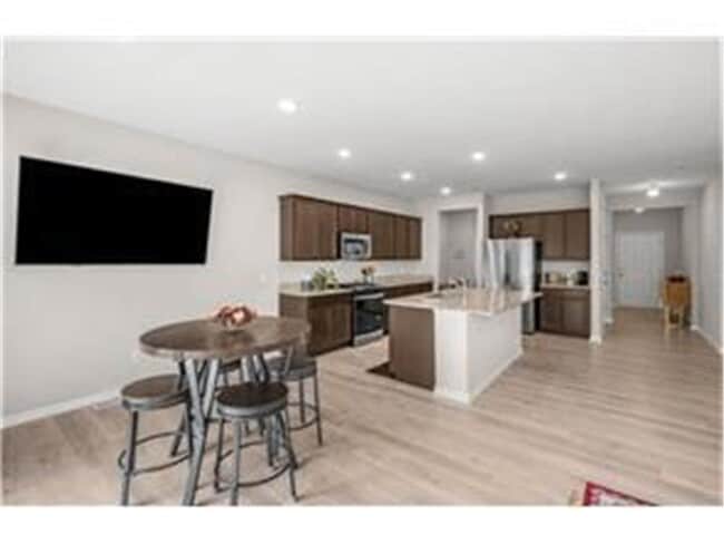 Building Photo - 21979 Lower Mill Ave