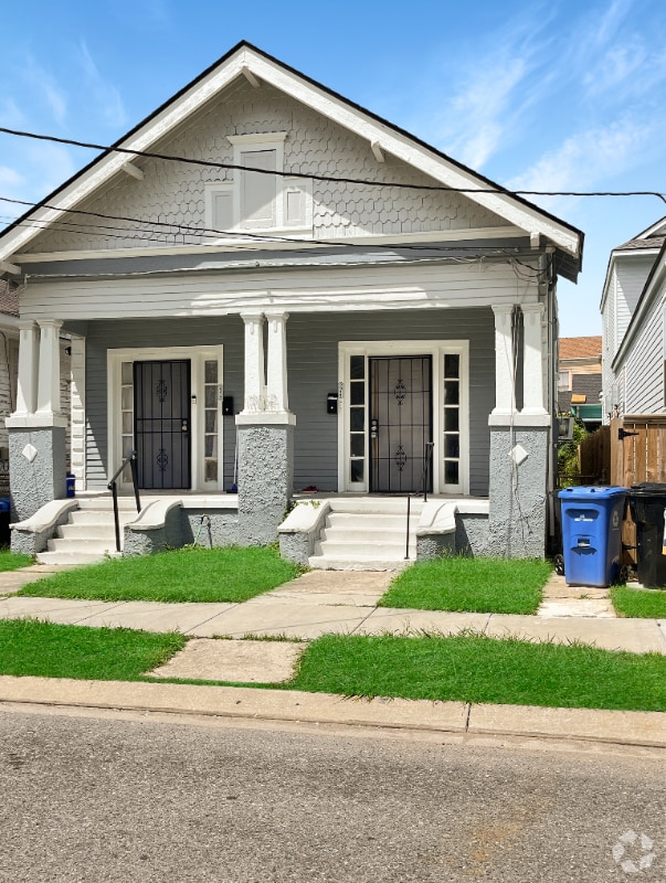 Building Photo - 2311 D'Abadie St