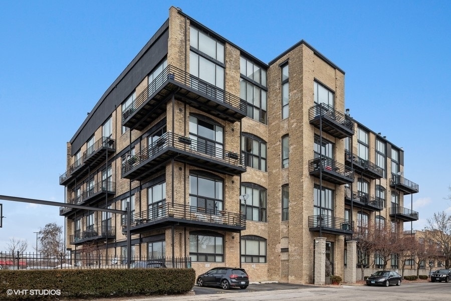 Foto principal - 2614 N Clybourn Ave