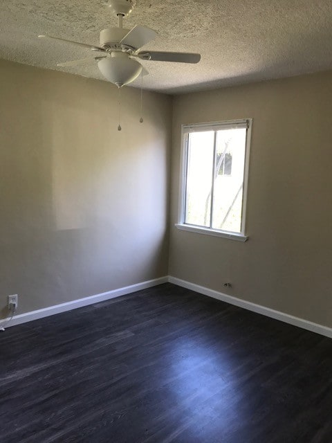 Building Photo - 416 E Cypress St