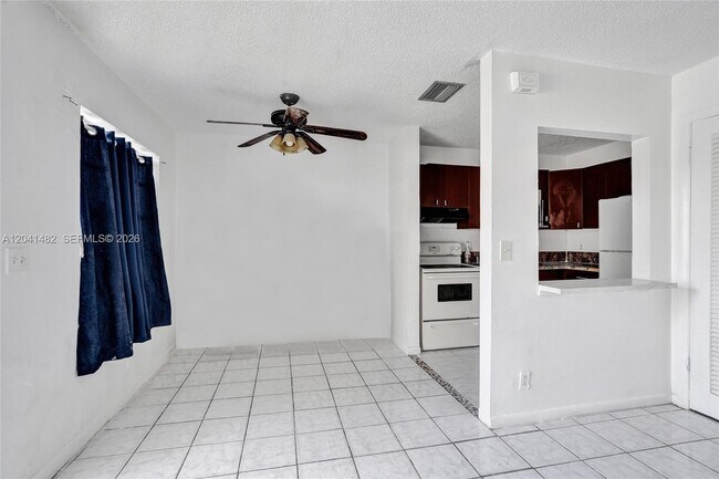 Foto del edificio - 841 SW 7th St