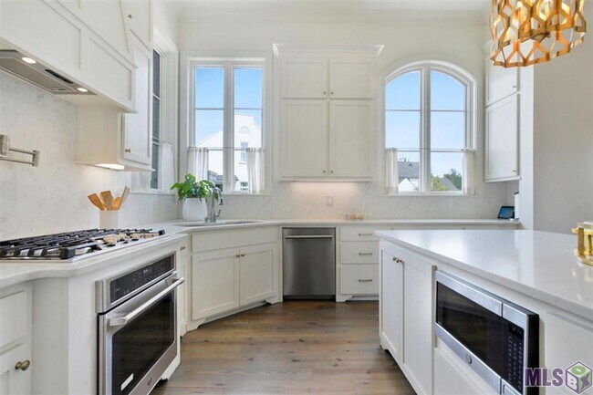 Foto del edificio - Luxury Living in Pointe Marie- 3 Bedroom home on a corner lot