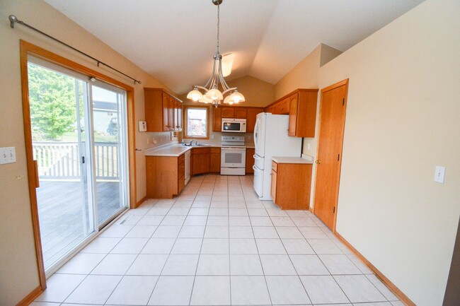Foto del edificio - Spacious 4 Bedroom in Fantastic Cul-De-Sac!