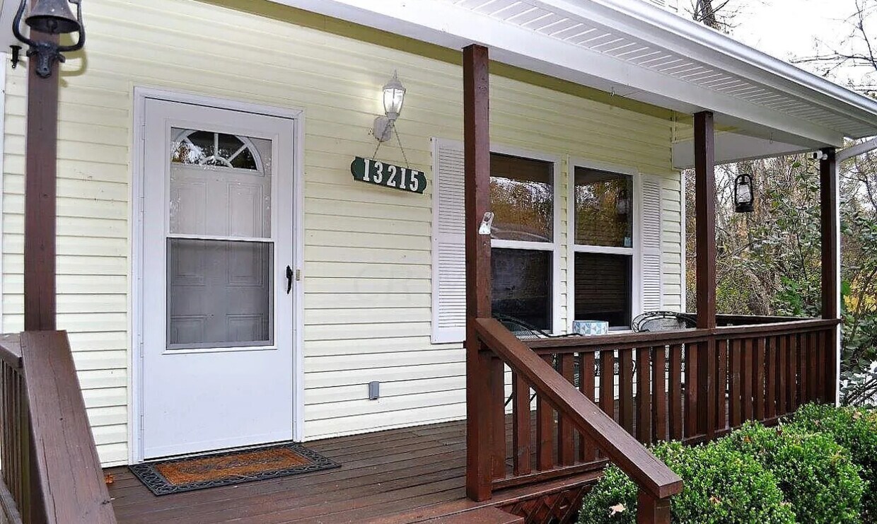Foto principal - 13215 Elm Rd NE