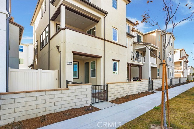 Building Photo - 532 Old Vine Dr