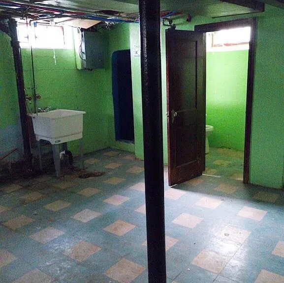 Building Photo - 2967 Doris St