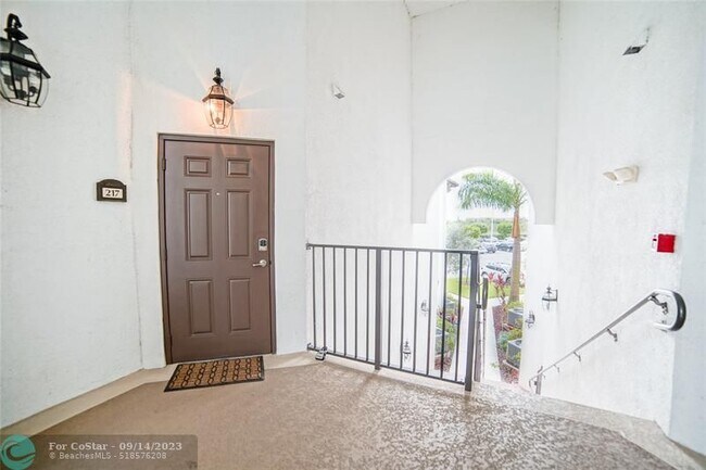 Building Photo - 10630 NW 88th St